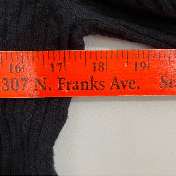 Abercrombie & Fitch Lambswool Blend Blue LS Sweater Size Small - Picture 9 of 9